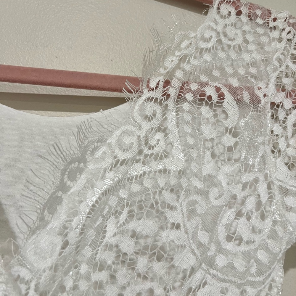 Delicate White Lace flower girl Dress - Picture 4 of 7